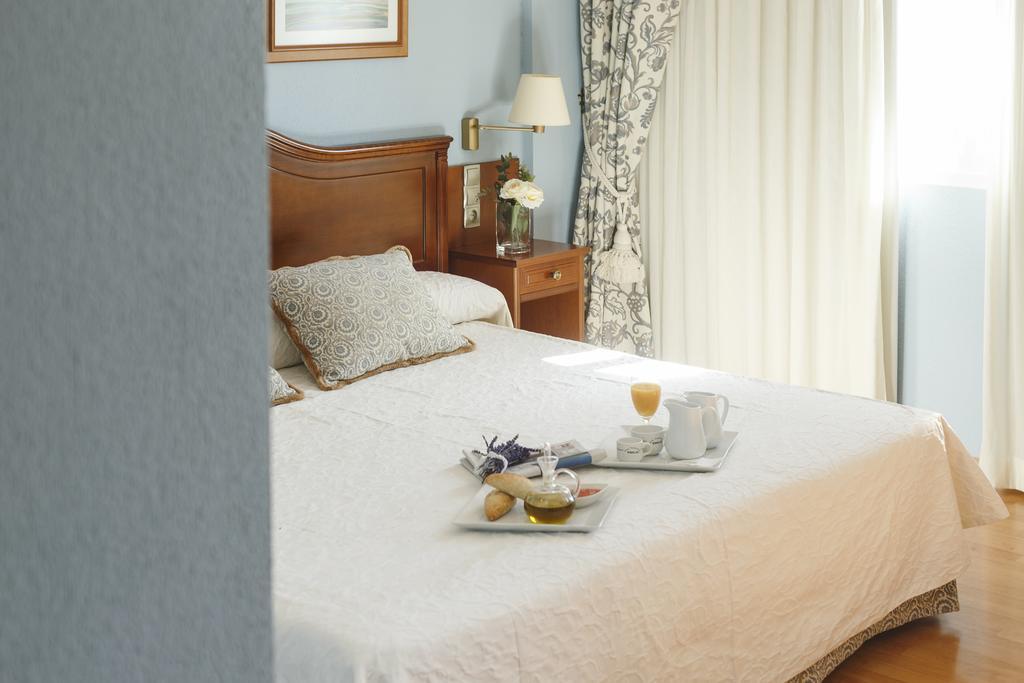 Hotel Restaurante Emilio Hellín 외부 사진
