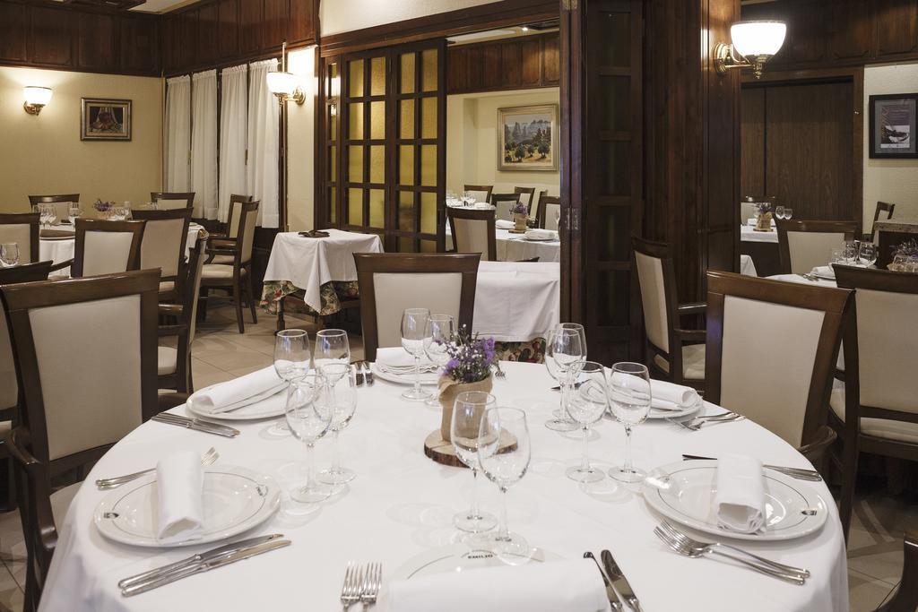 Hotel Restaurante Emilio Hellín 외부 사진