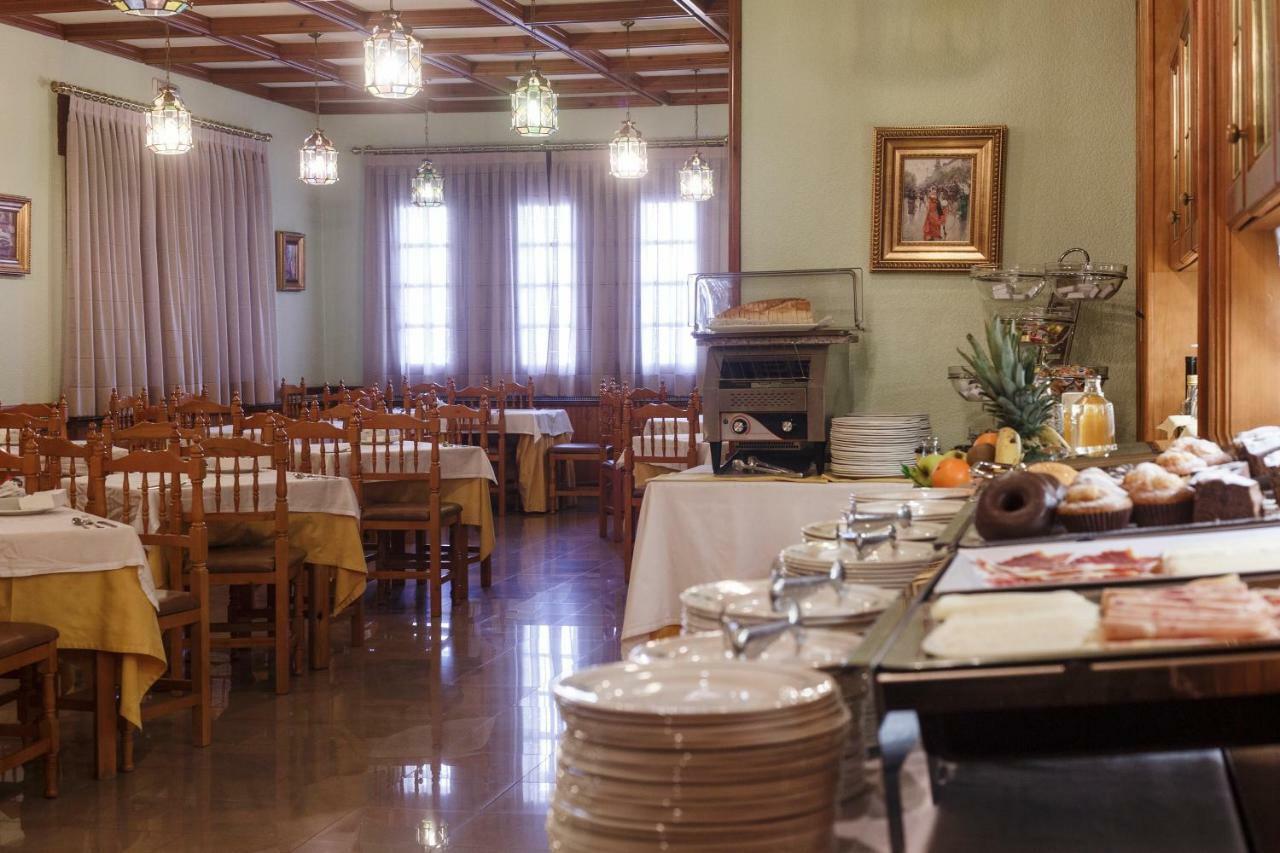 Hotel Restaurante Emilio Hellín 외부 사진